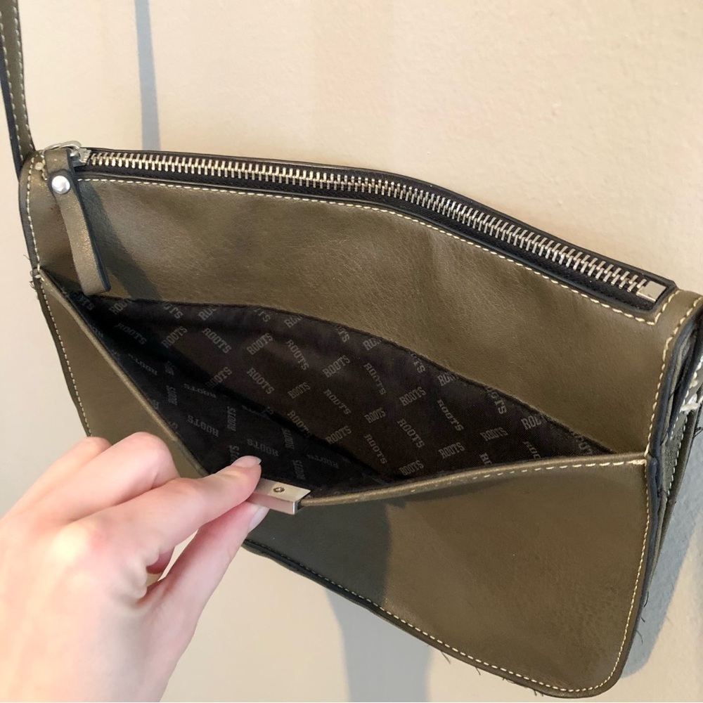 Roots Canada Olive Green Faux Leather Crossbody Bag Adjustable Strap - Picture 6 of 14